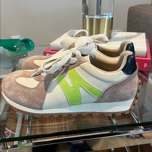 EasyStride Women Fashion Sneakers Green Wide Toe Box 8.5